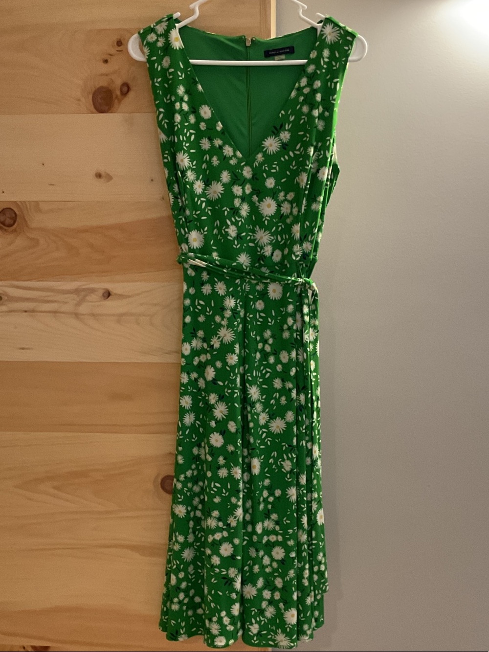 Tommy Hilfiger Green and White Daisy-Print Sleeveless Midi Dress